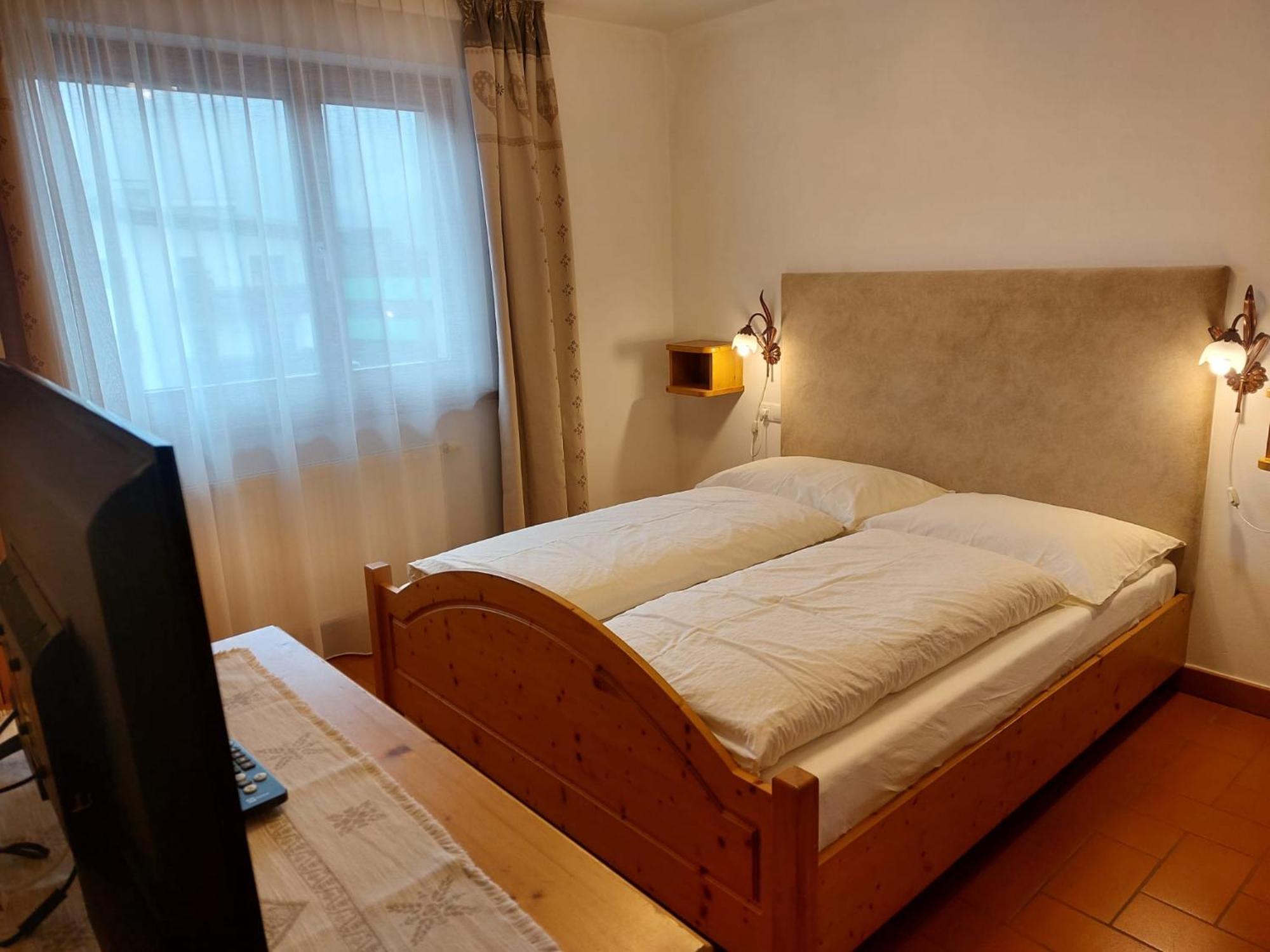 Alping Apartments Бруніко Екстер'єр фото